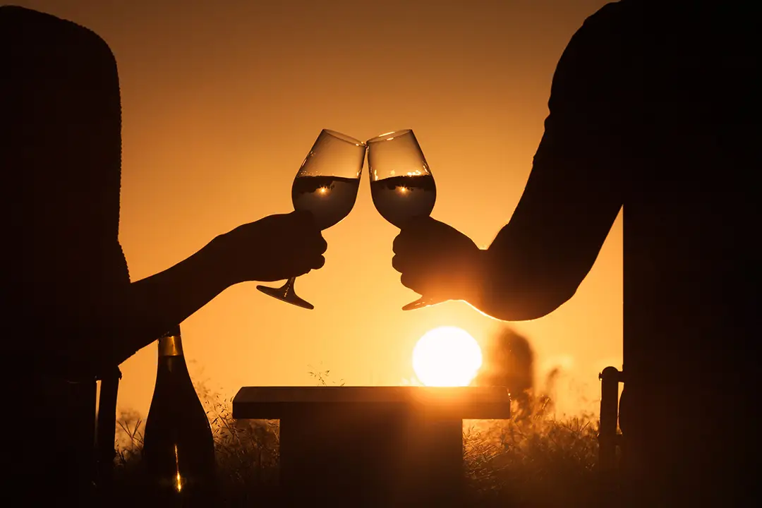 Enjoy a glass of wine in company of that special someone and a wonderful view.